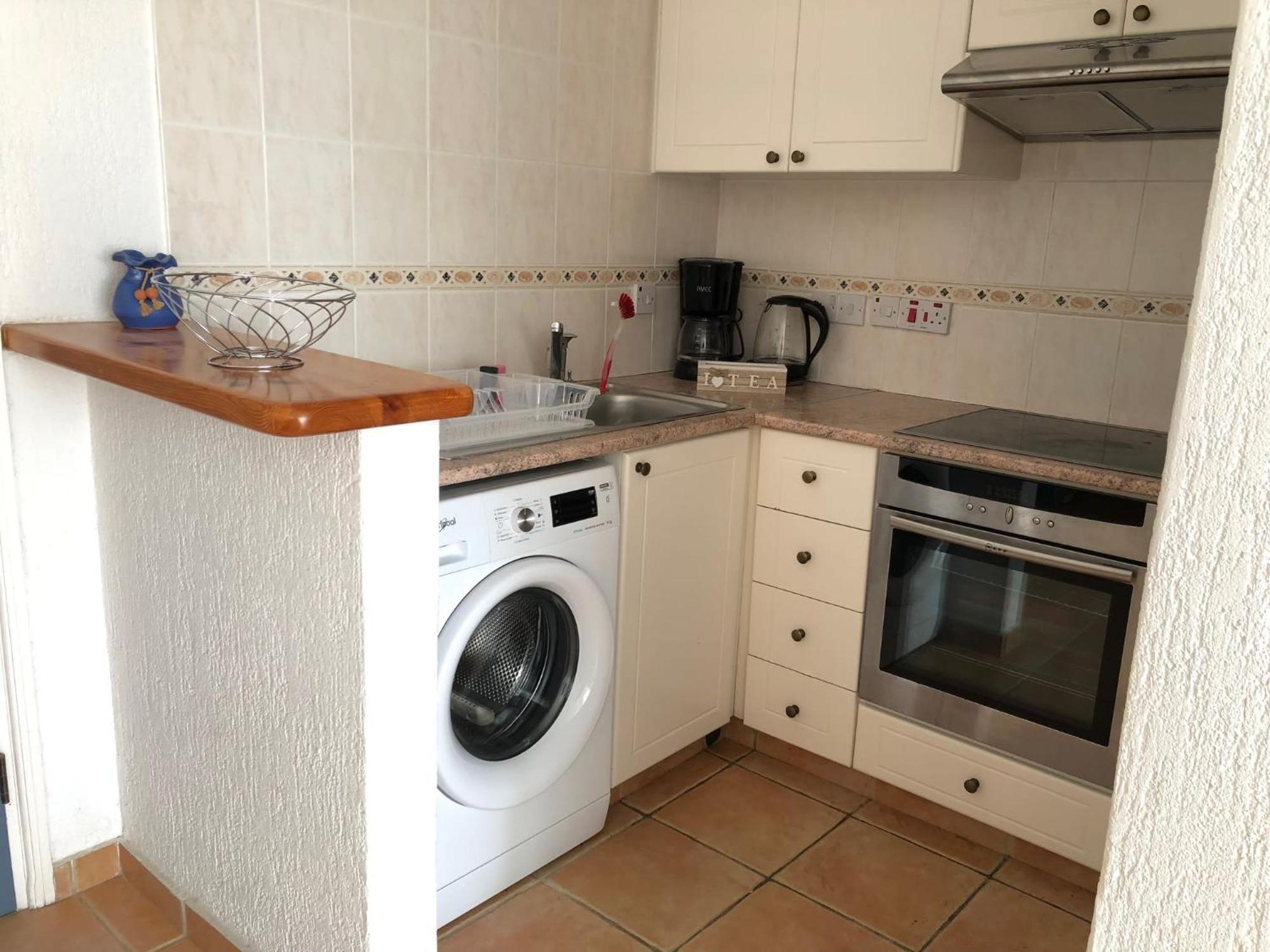 Limnaria Gardens - 1 Bedroom, Sunny Apartment With Stunning Pool Views Paphos Exterior photo