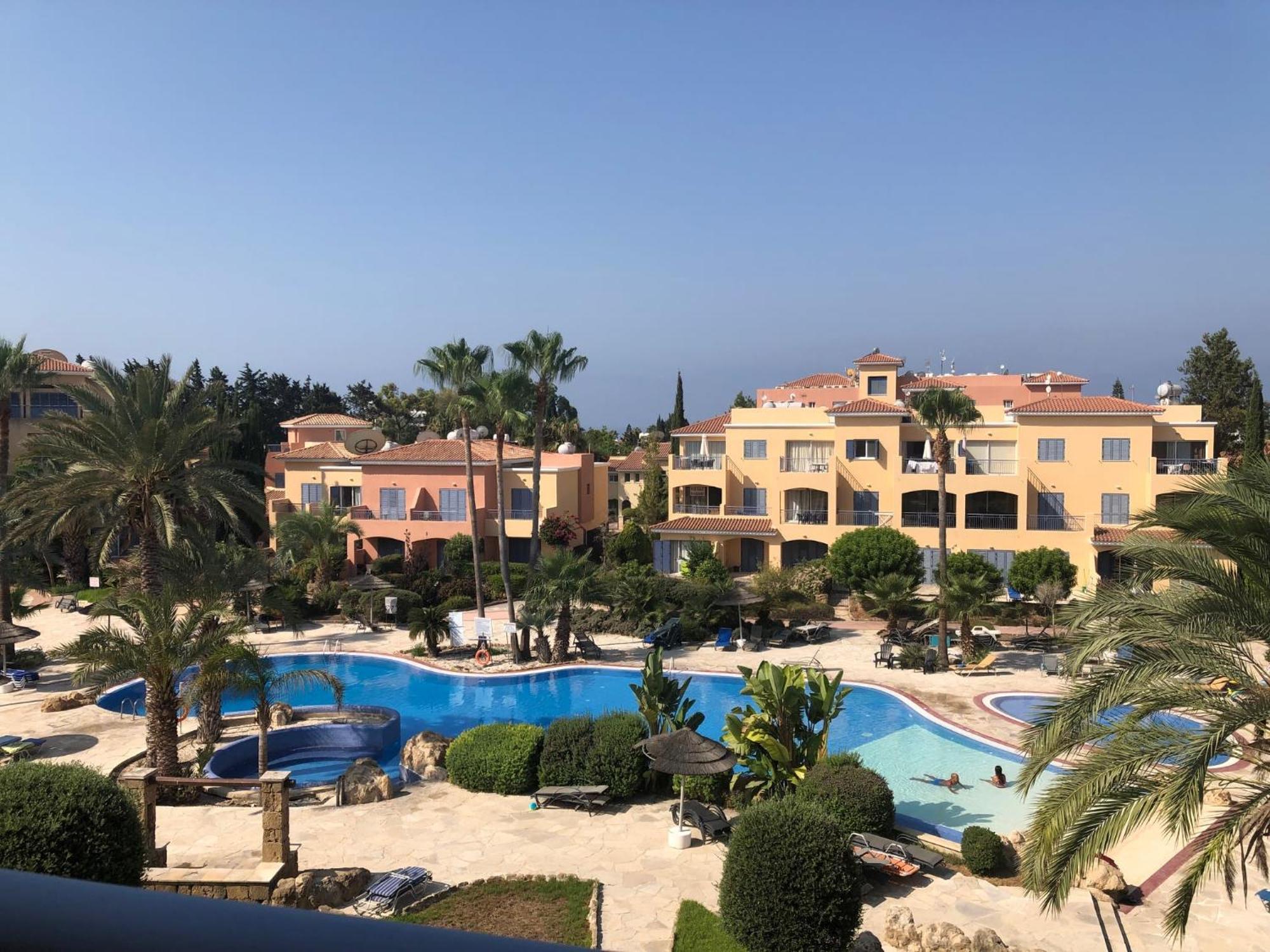 Limnaria Gardens - 1 Bedroom, Sunny Apartment With Stunning Pool Views Paphos Exterior photo